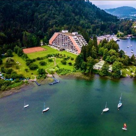 Apartment Am Ossiachersee Mit Eigenem Seezugang Landskron Eksteriør bilde