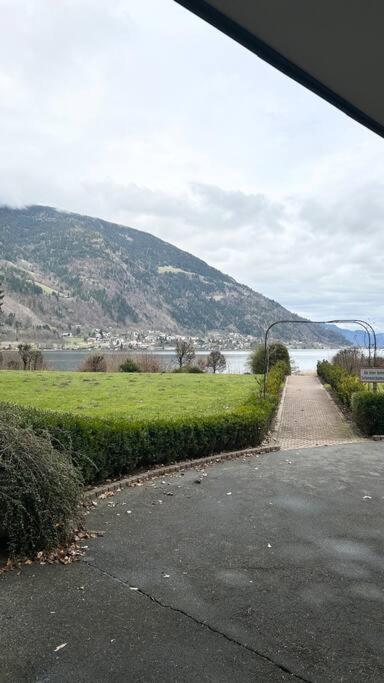Apartment Am Ossiachersee Mit Eigenem Seezugang Landskron Eksteriør bilde