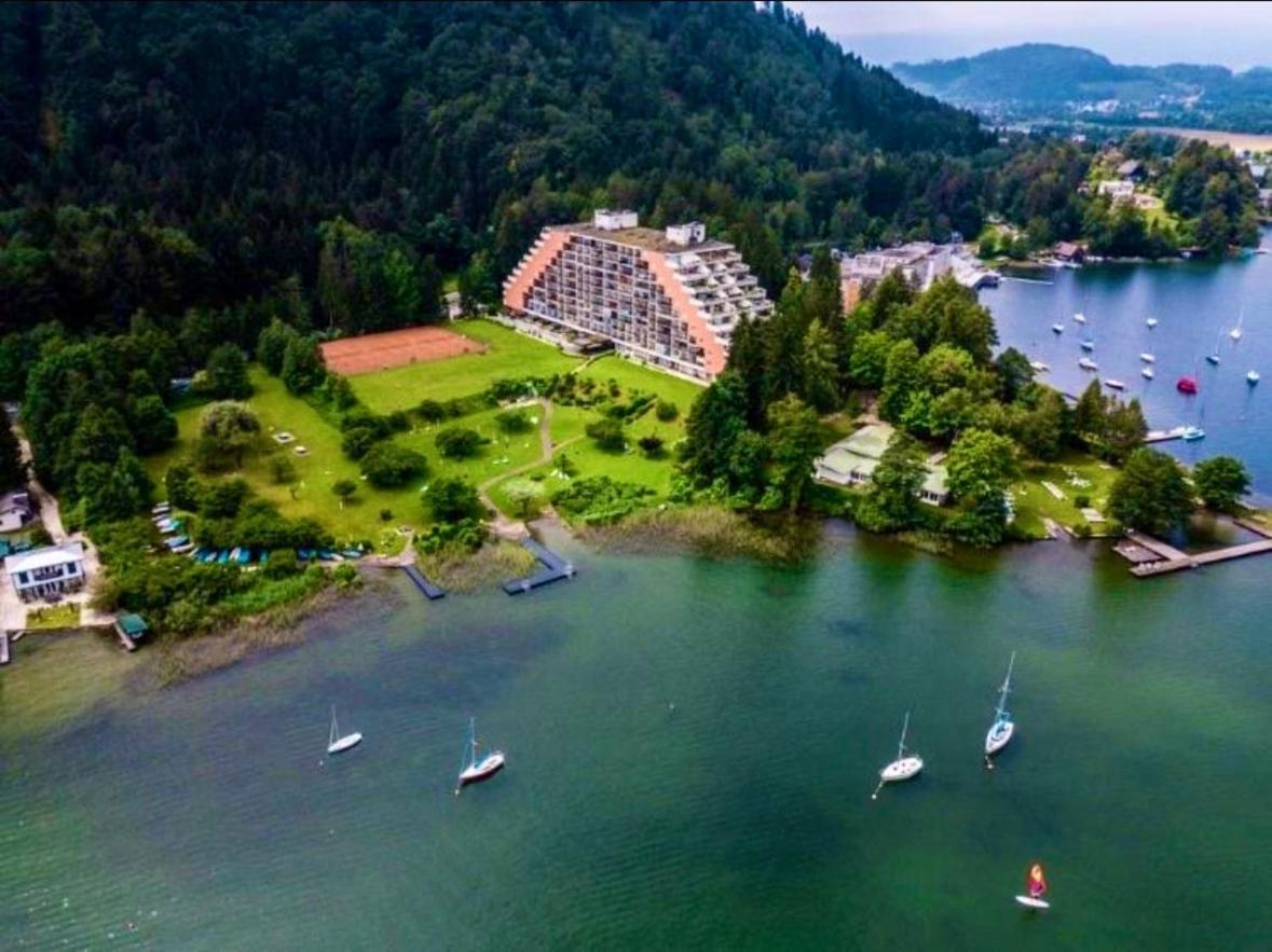 Apartment Am Ossiachersee Mit Eigenem Seezugang Landskron Eksteriør bilde