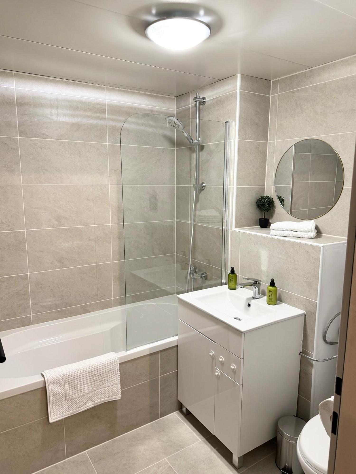Apartment Am Ossiachersee Mit Eigenem Seezugang Landskron Eksteriør bilde